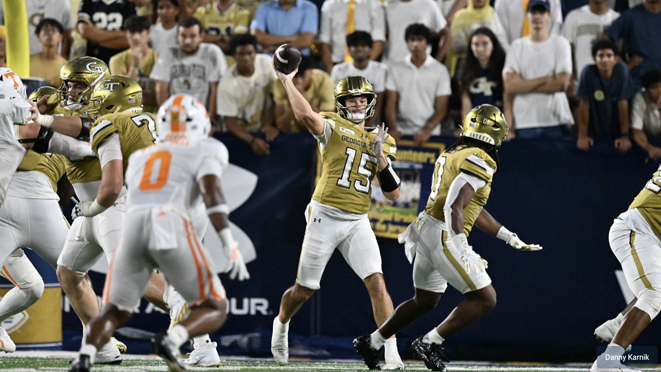 Georgia Tech quarterback Alberto Mendoza throws against Tennessee at Bobby Dodd Stadium